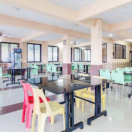 Oyo 48915 Chaitanya Green Park Vani Exterior photo