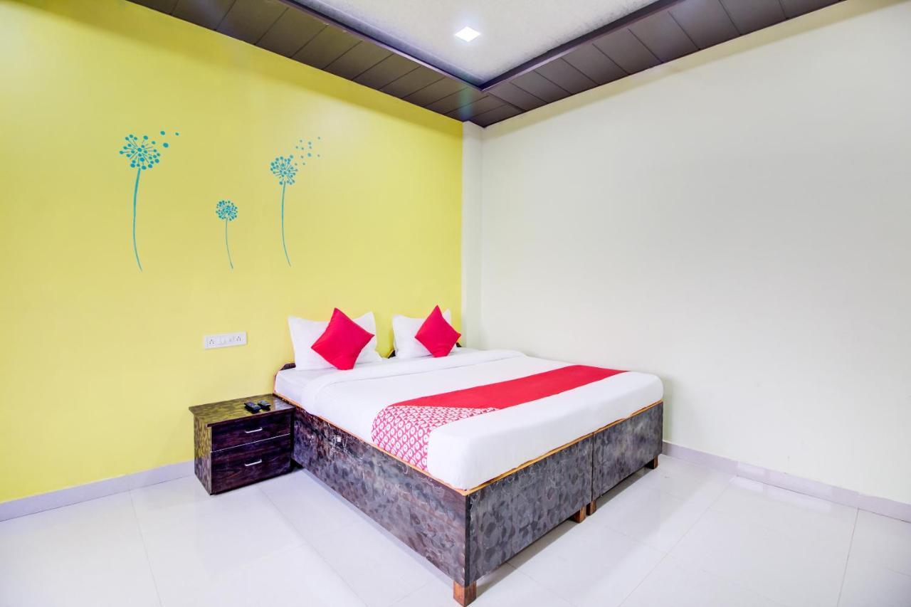 Oyo 48915 Chaitanya Green Park Vani Exterior photo