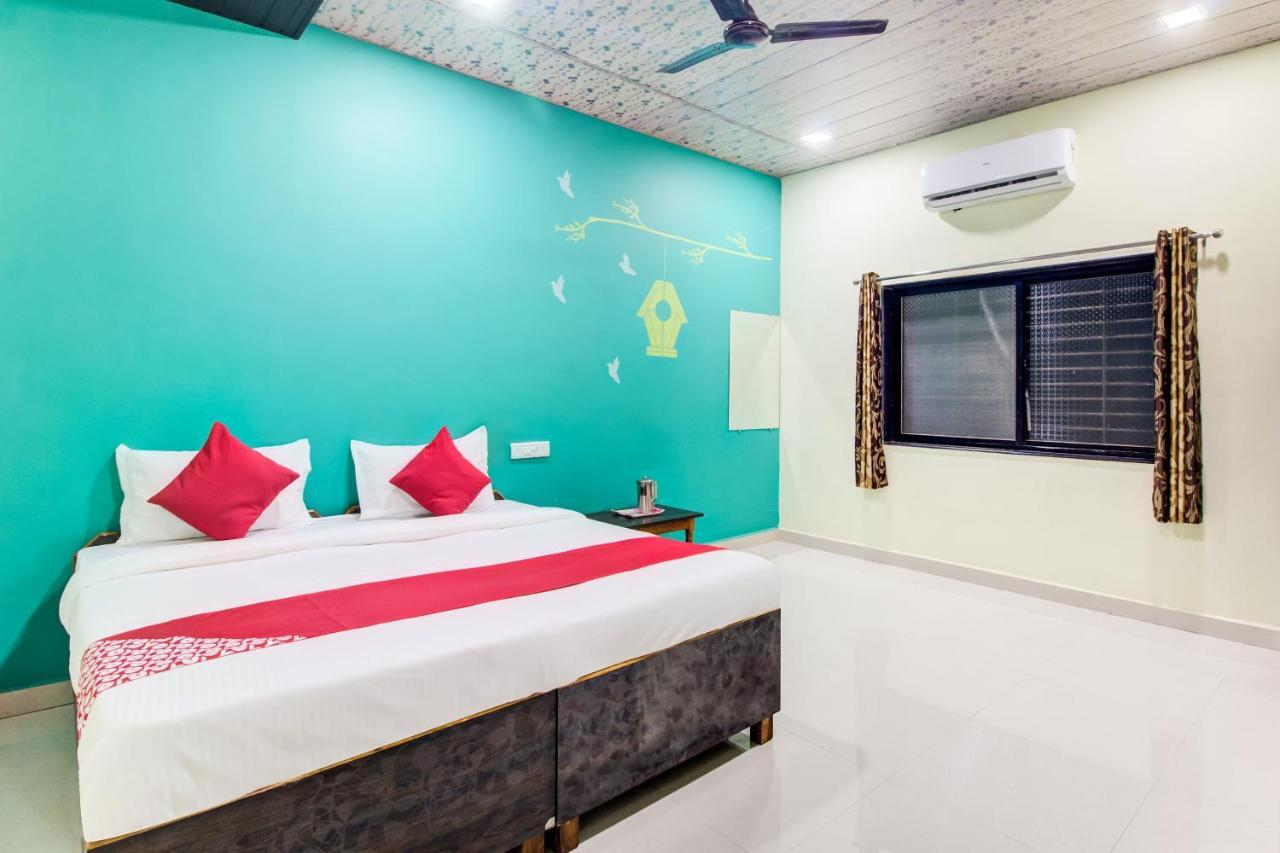 Oyo 48915 Chaitanya Green Park Vani Exterior photo